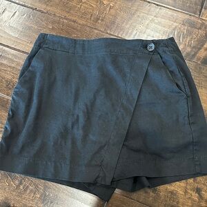 Evereve stretchy linen black skort